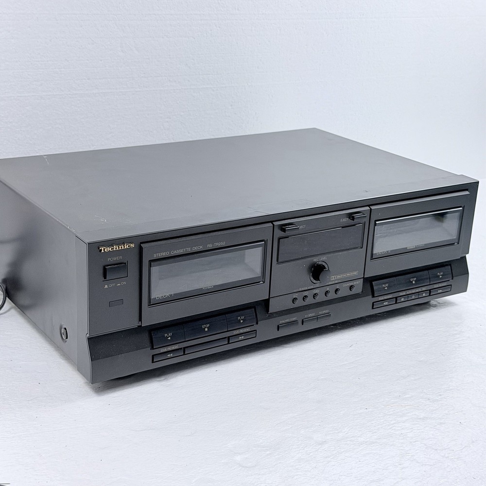 Vintage Technics Stereo Double Dual Cassette Deck Model RS-TR252 POWERS ON/READ
