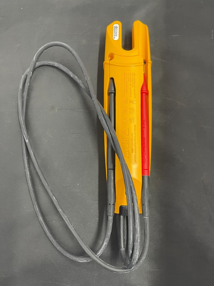 Fluke T5-600 Electrical Voltmeter, Continuity and Current Tester - Open Box