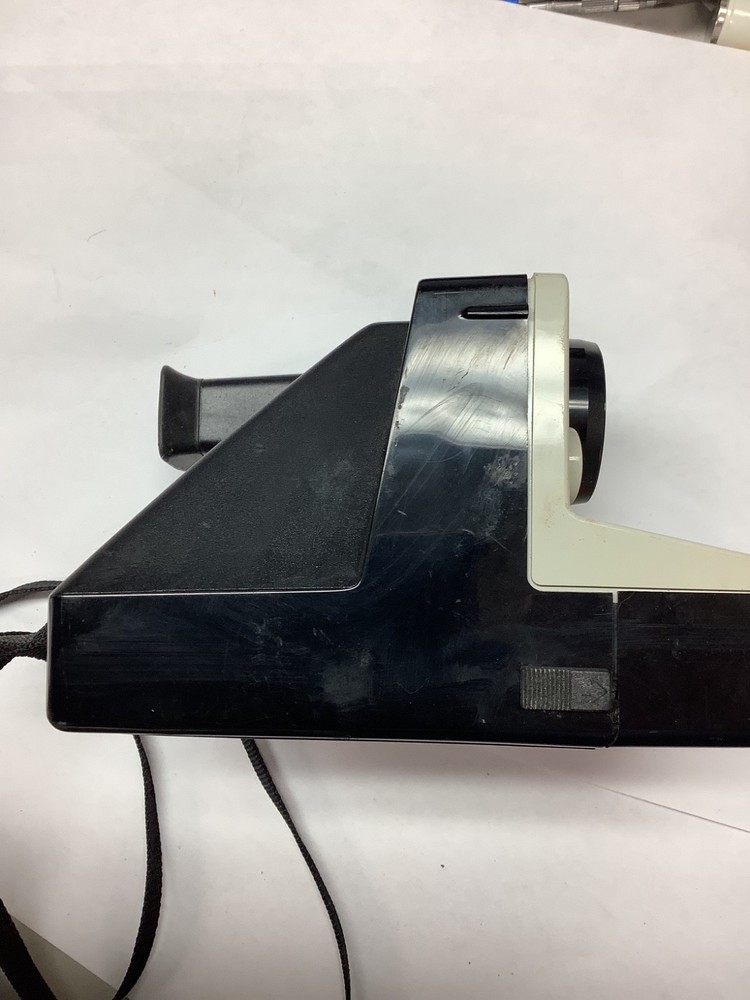 Polaroid One Step Land Camera Rainbow Stripe Read