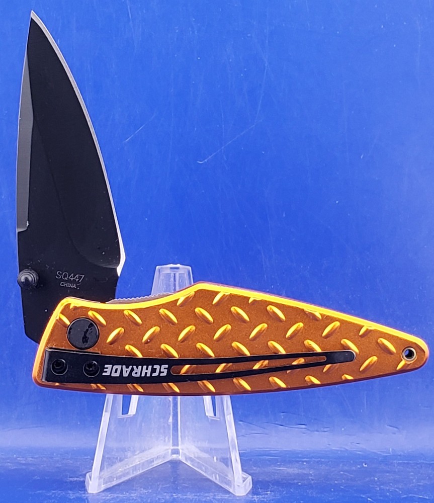 SCHRADE 4X4 DIAMOND PLATE LINERLOCK SQ447