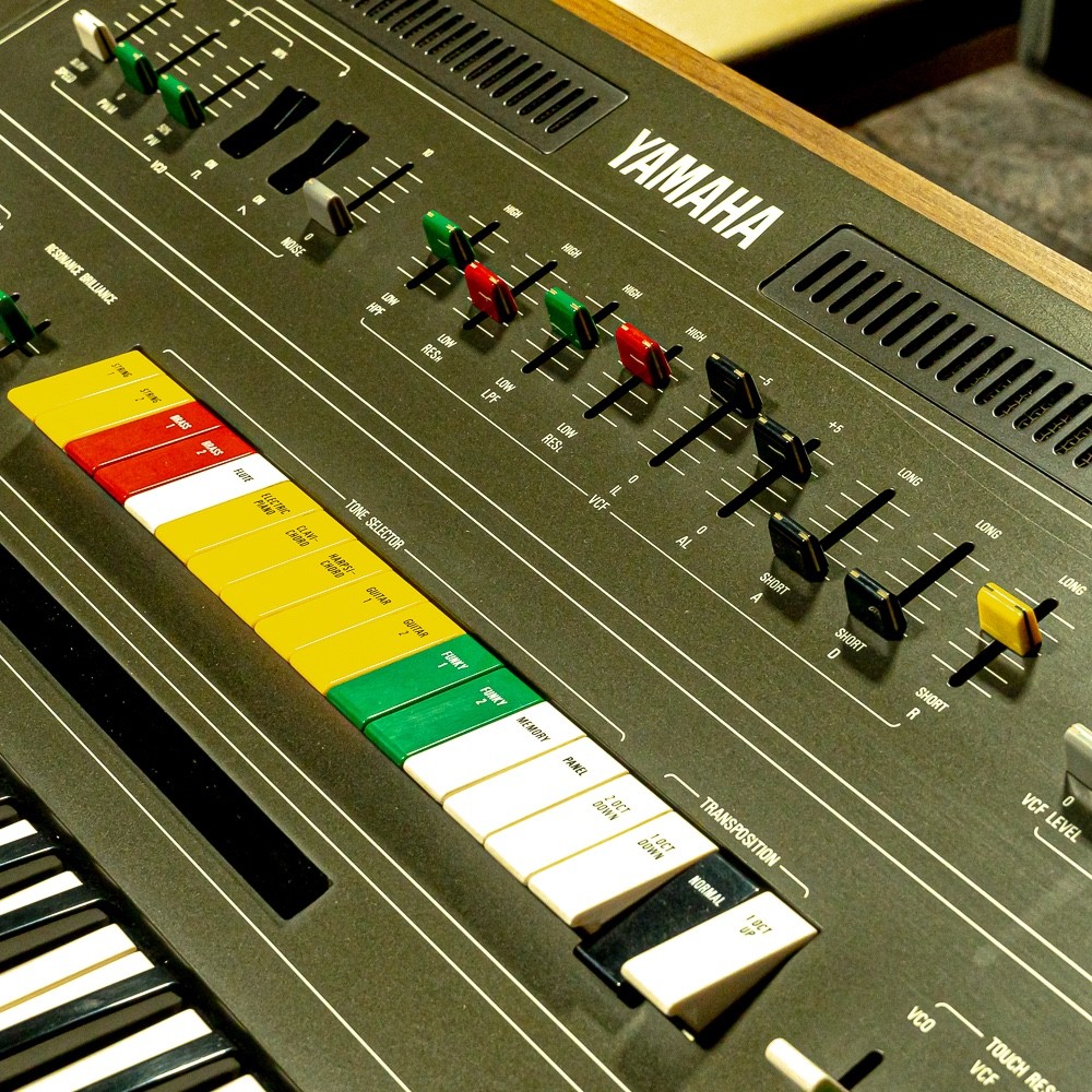 Yamaha CS-60 — 61-Key Polyphonic Synth with Aftertouch & Ribbon Controller