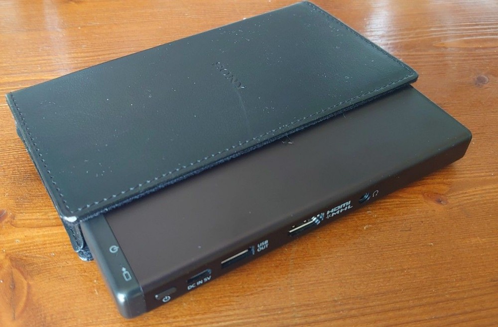 SONY MP-CD1 Mobile Projector Pocket Sized jp