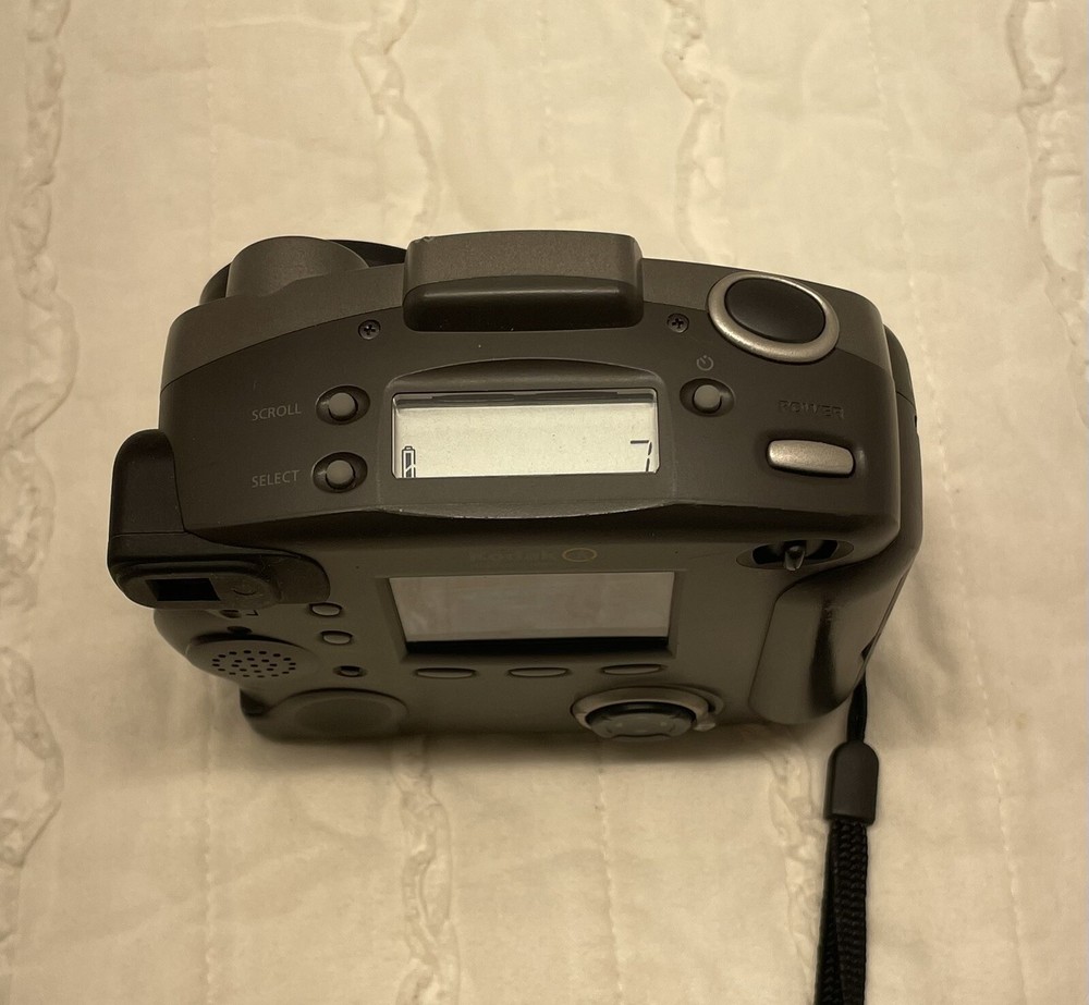 Kodak Digital Science DC260 Zoom Digital Camera TESTED WORKING