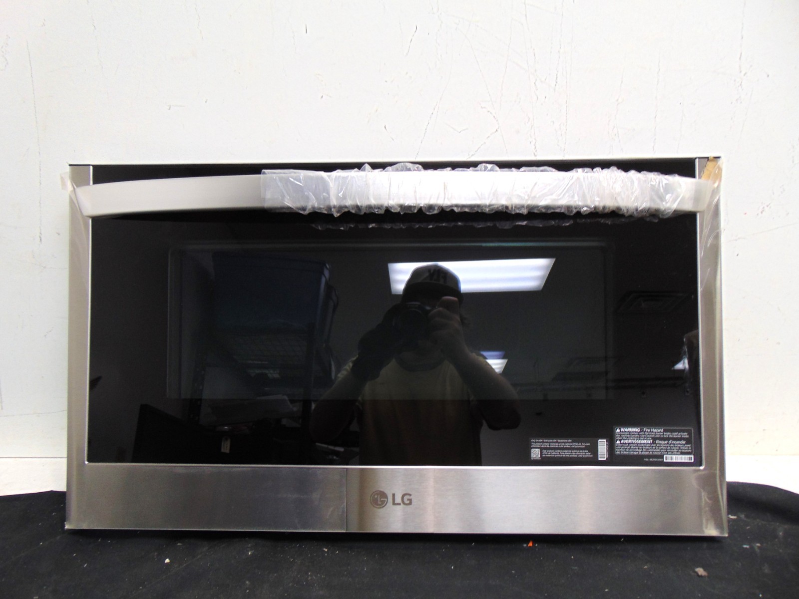 LG Smart Electric Double Oven Slide-in Range LTEL7337F Lower Door