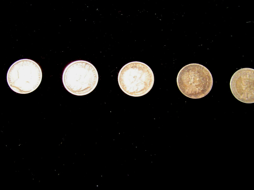 Five Canandian nickels silver