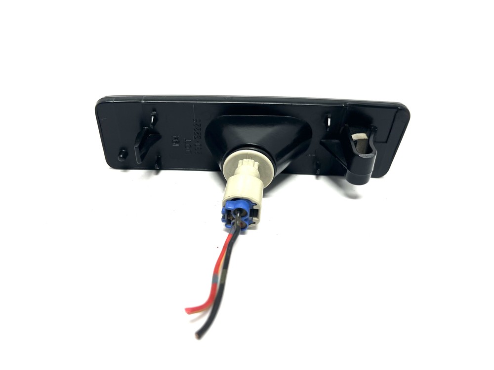 1989-1998 Suzuki Sidekick Geo Tracker Left Driver Marker Light Harness Plug OEM