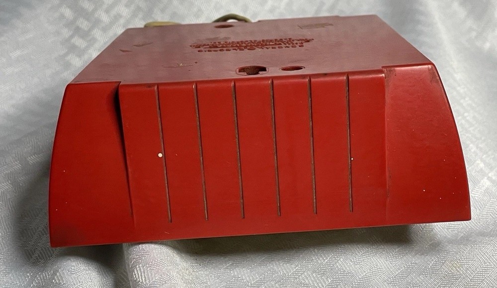 General Electric CHEF Electric Clock Red Model 2H-18