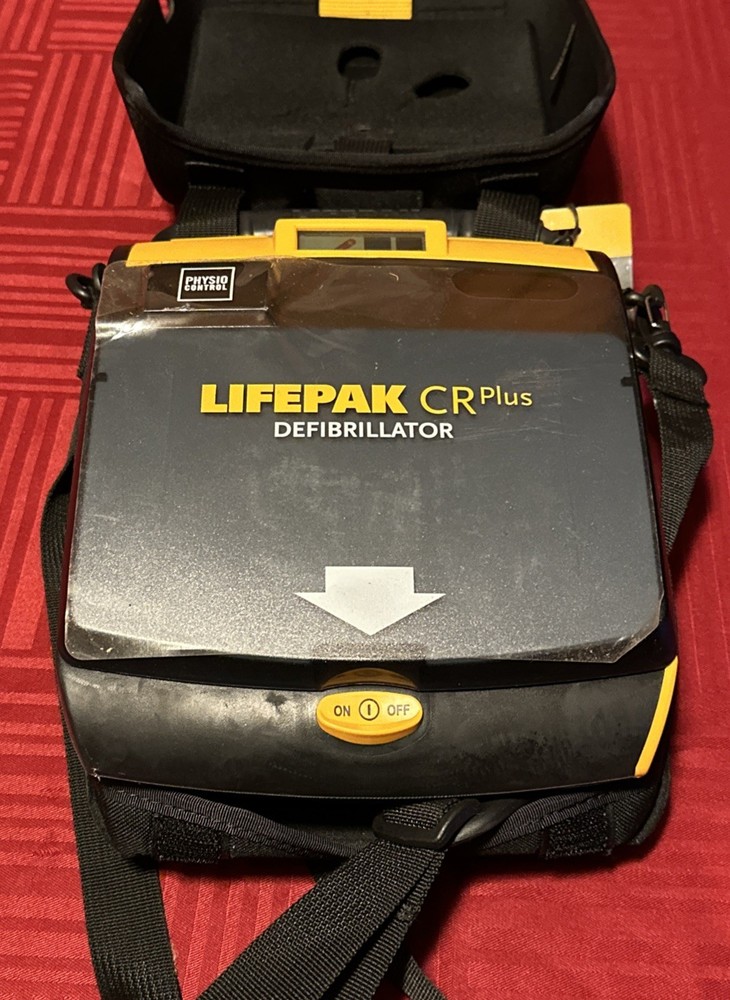 Lifepak CR Plus Mint Condition With Bag