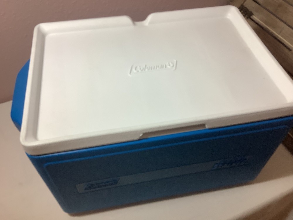 Coleman Party Stacker Cooler Blue Stackable Ice Chest Box 48 Can Size