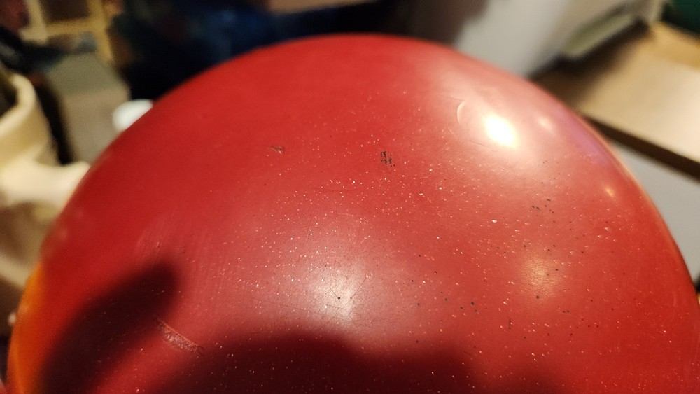 Hammer Black Widow Red Solid Urethane Overseas Bowling Ball 15 lbs Span 4 Inches