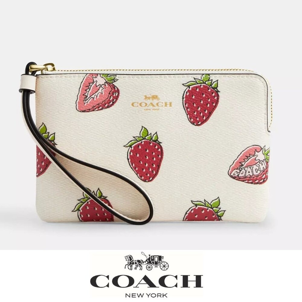 NWT 🍓Coach Corner Zip Wristlet With Strawberry Print