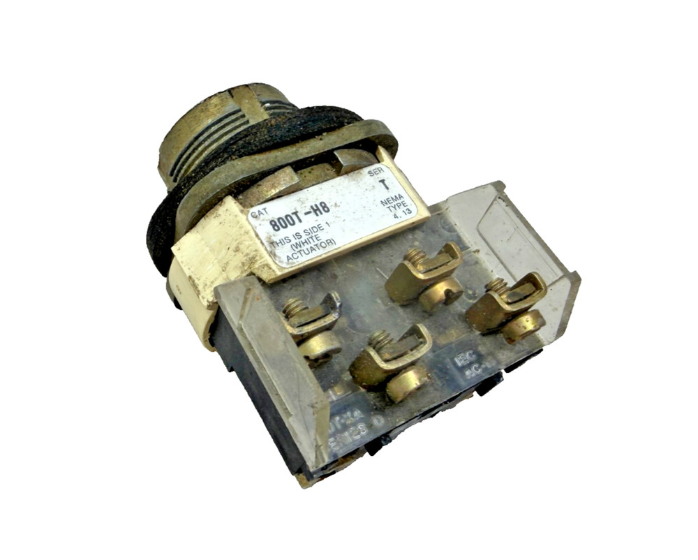 Allen-Bradley 800T-H8A Selector Switch *No Operator*