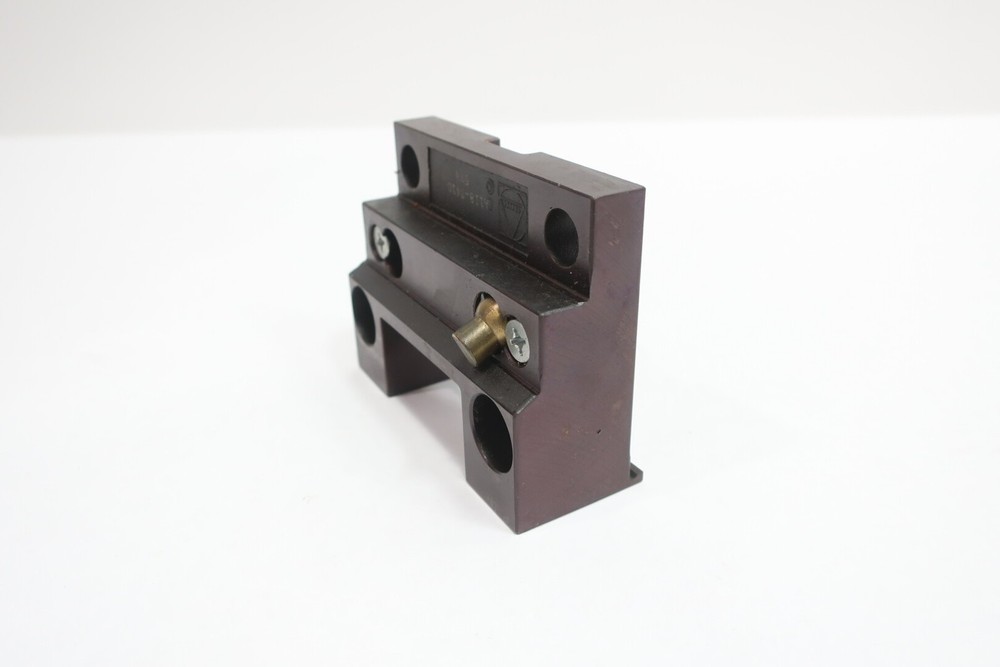 Okuma A118-8410 Tool Holder