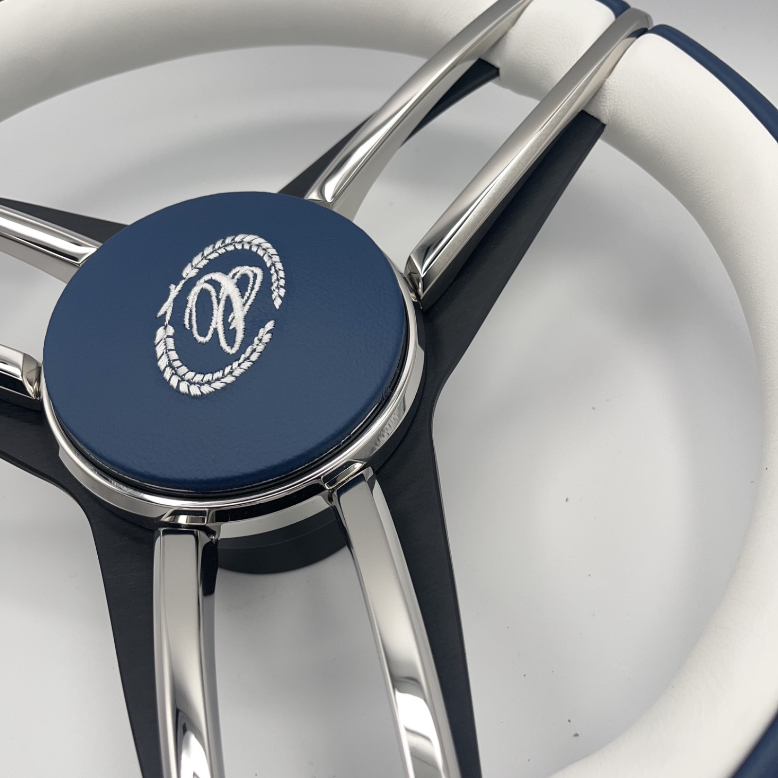 Cobalt Boat Steering Wheel Stainless Steel Spoke Leather Rim | Cobalt Boats Logo
