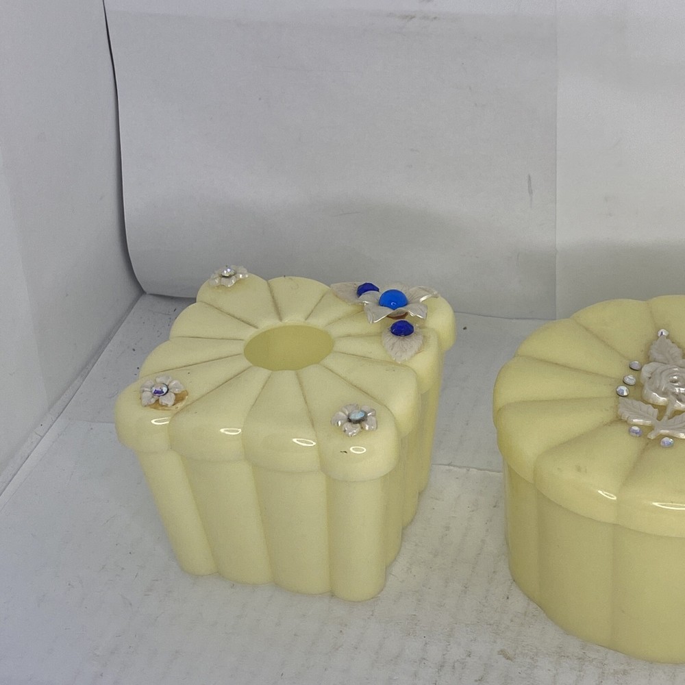 Vintage Menda Co Ivory Plastic Vanity Box Set