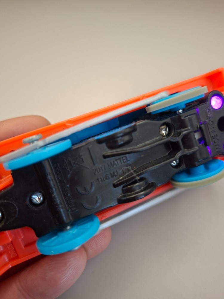 Thomas Hyper Glow Trackmaster Train Motorized - 2017 BLACK LIGHT LED Thomas