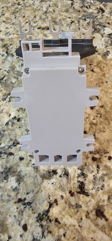 Allen-Bradley 592-EC2AC Series C E3 Plus Solid State Overload Relay Unused 1-5A