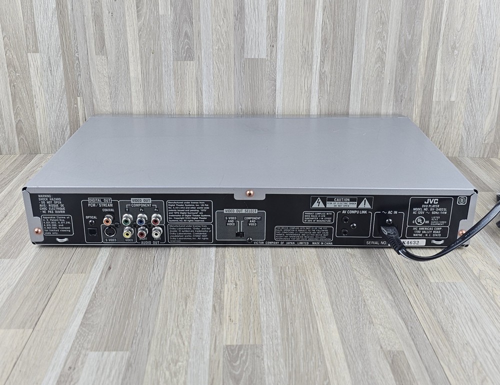 JVC DVD Player Model XV-S402SL Silver ~ No Remote