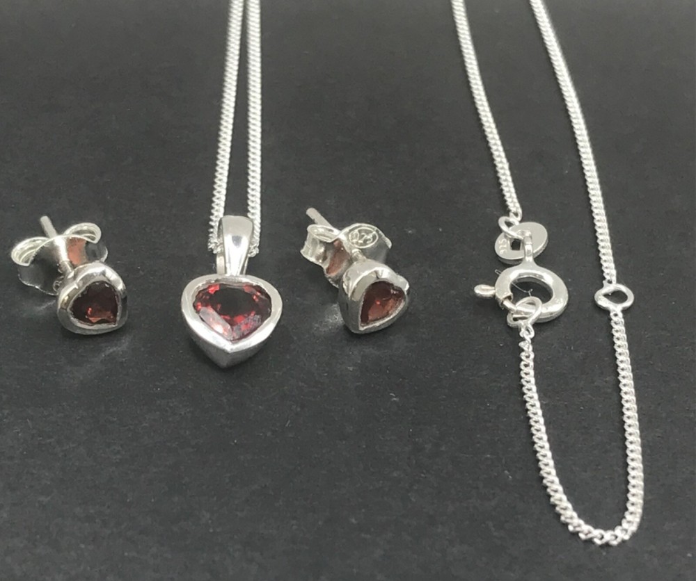 Garnet pendant stud earrings set, solid Sterling Silver. Heart, new. Gift box.