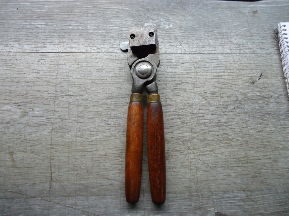 LYMAN BULLET MOLD 313248