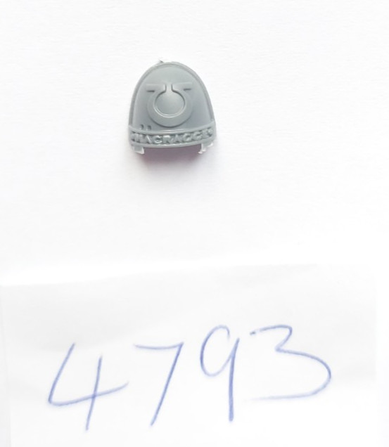 Warhammer 40K Ultra Marines Shoulder Pad