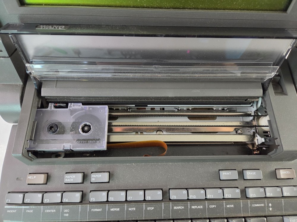 *Untested Wang WLTC Laptop PC Computer 1986