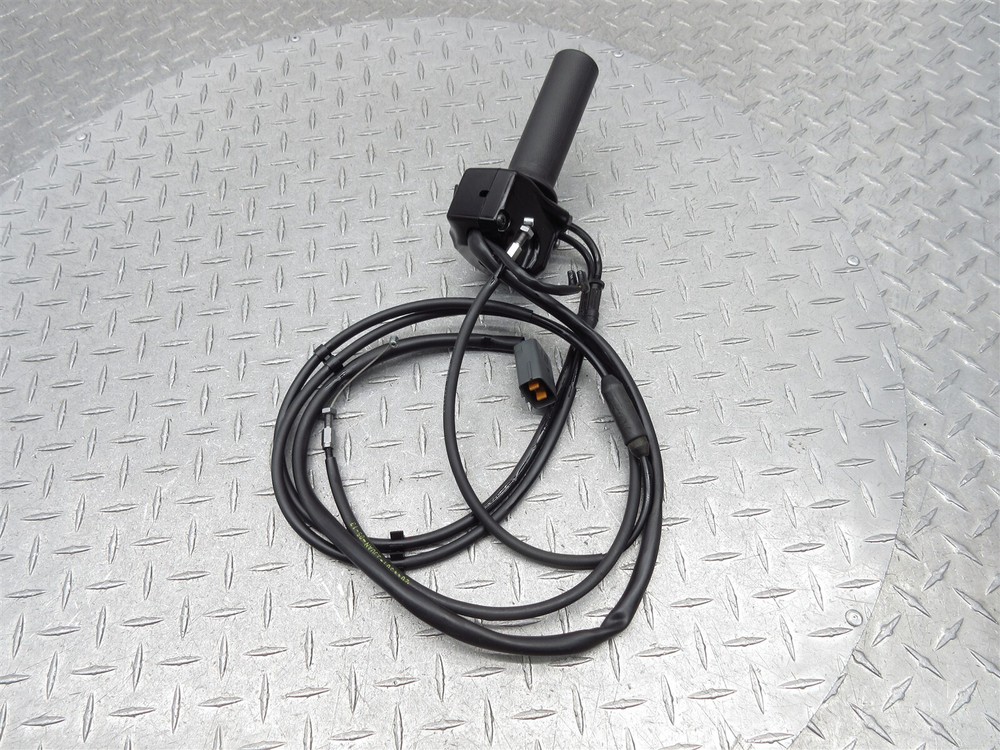 2014 09-20 Triumph Thunderbird Right Handlebar Control Switch Throttle Cable OEM