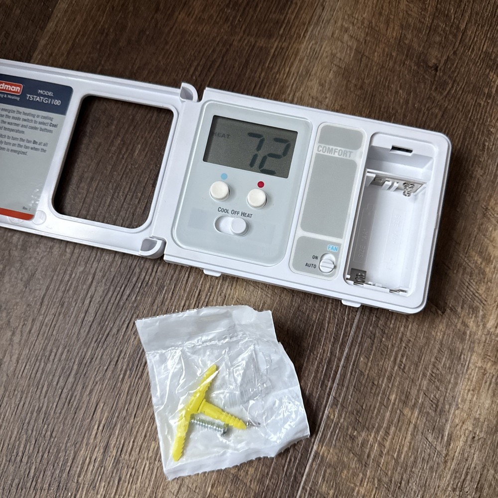 Goodman Non-Programmable Digital Thermostat TSTATG1100