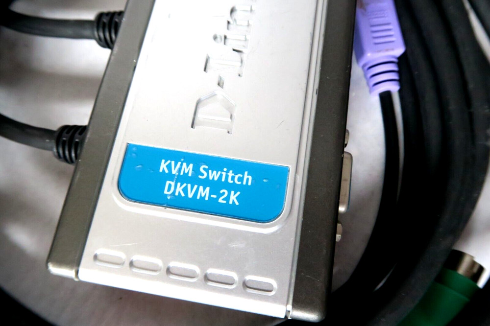 D-Link 2-Port Mini KVM Switch Kit (DKVM-2K) + Built-in Cables for 2 PC's