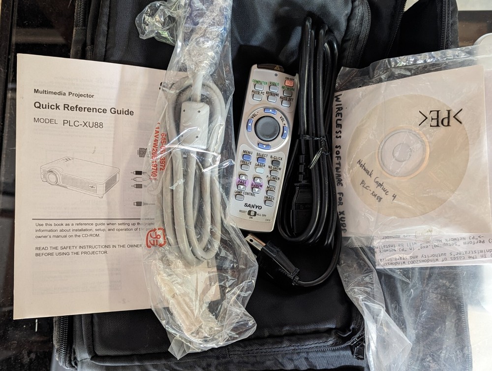 Sanyo PLC-XU88 LCD Multimedia Projector