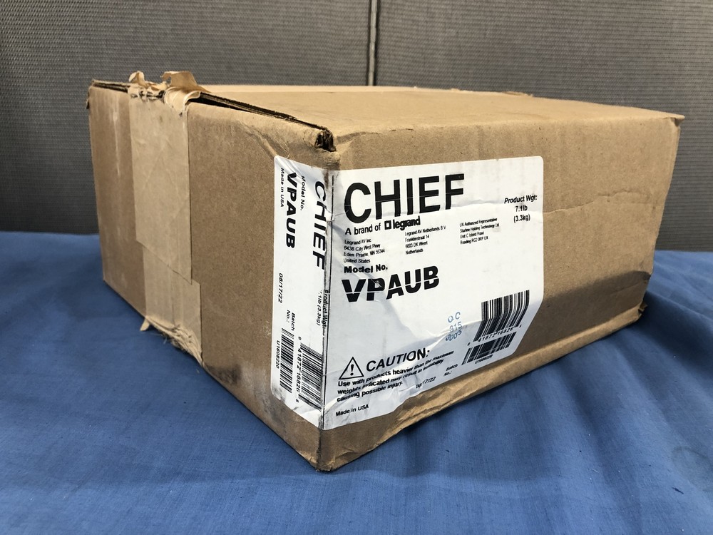 Chief VPAUB Vertical/Horizontal Universal Projector Ceiling Mount