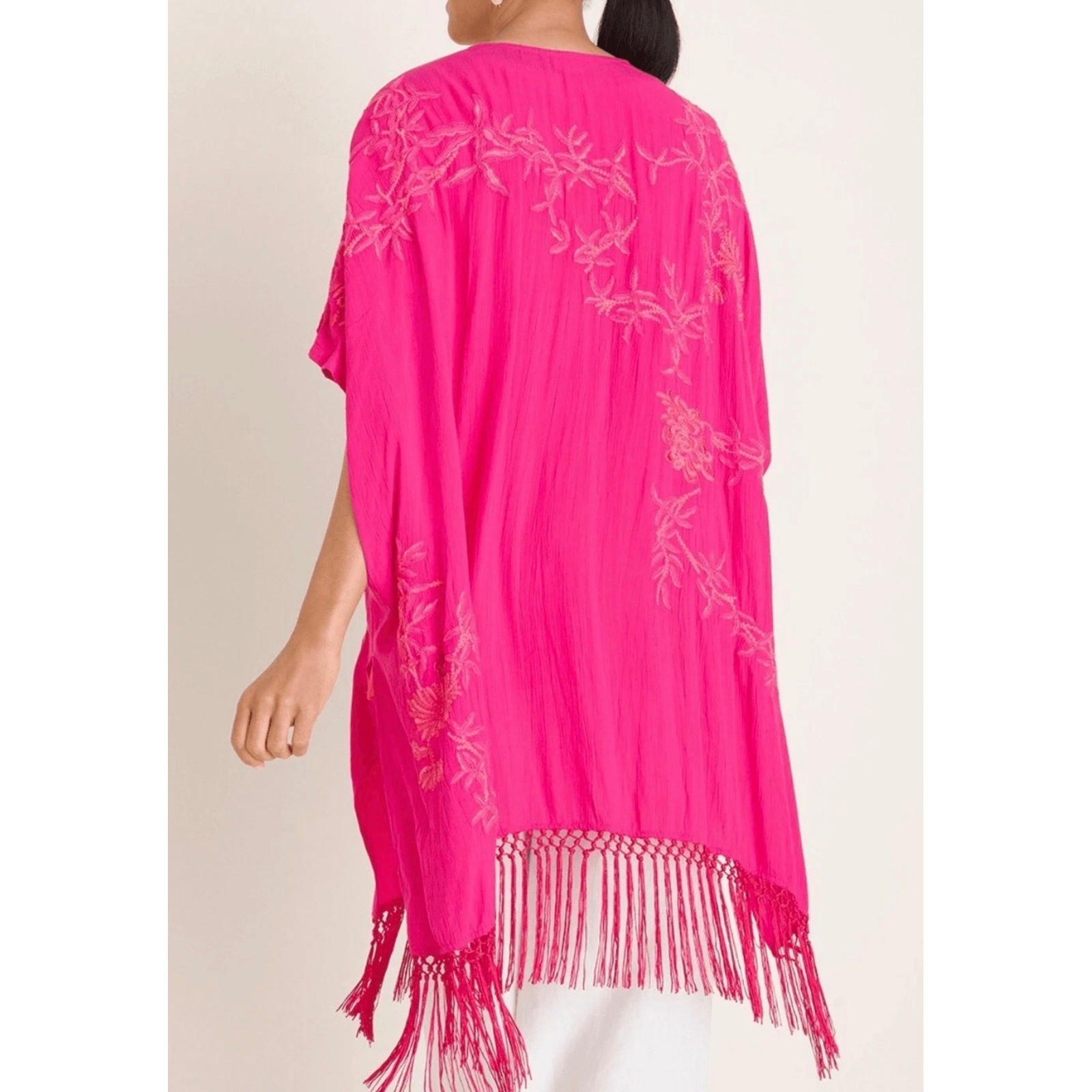 Chicos Floral Embroidered Ruana wrap in summer Berry Pink Kimono Fringe One Size