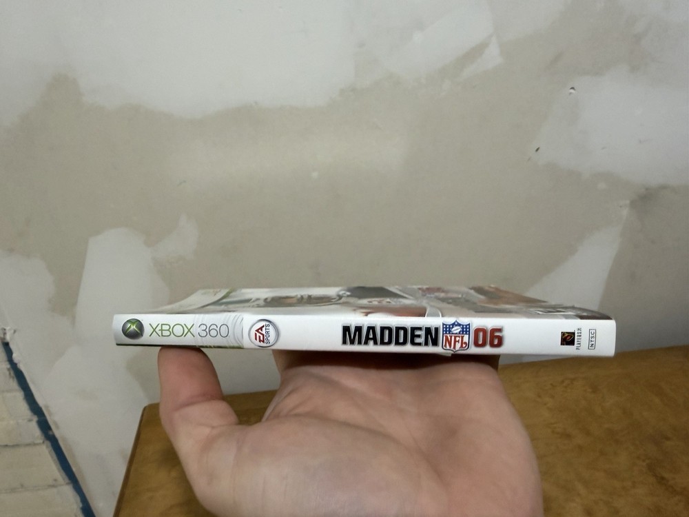 Microsoft Xbox 360 • Madden NFL 06 *CASE ARTWORK INSERT ONLY* NO GAME