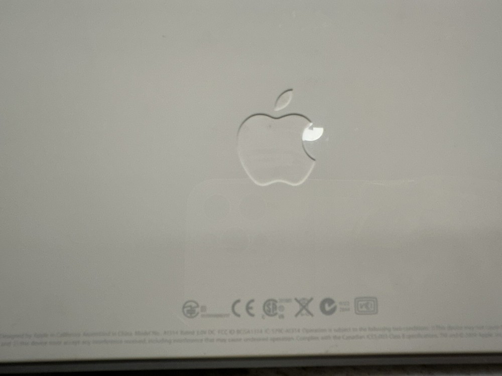 Genuine Apple Wireless Bluetooth Keyboard Model A1314