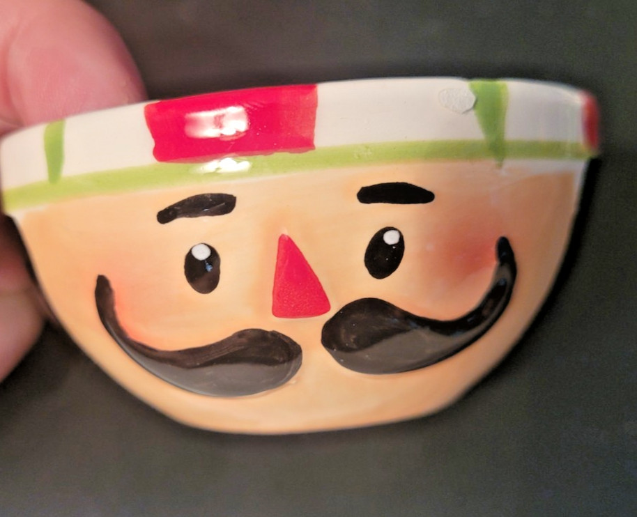Pier 1 Nutcracker Nesting Measuring Cups and Spoons