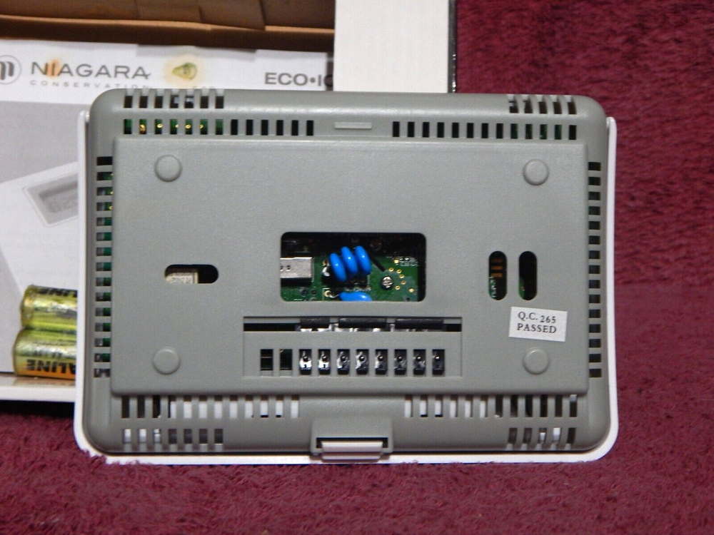 Niagara 5-2 Programmable Thermostat NIB