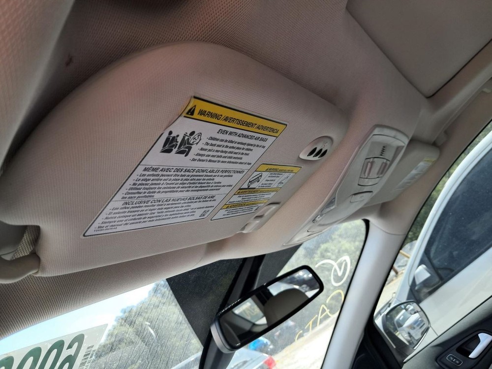 Console Front Floor SE Fits 17-19 ESCAPE 4800519