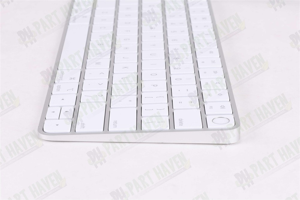 Apple USB-C Desk Set in Silver Magic Keyboard Touch ID Magic Mouse Braided Cable