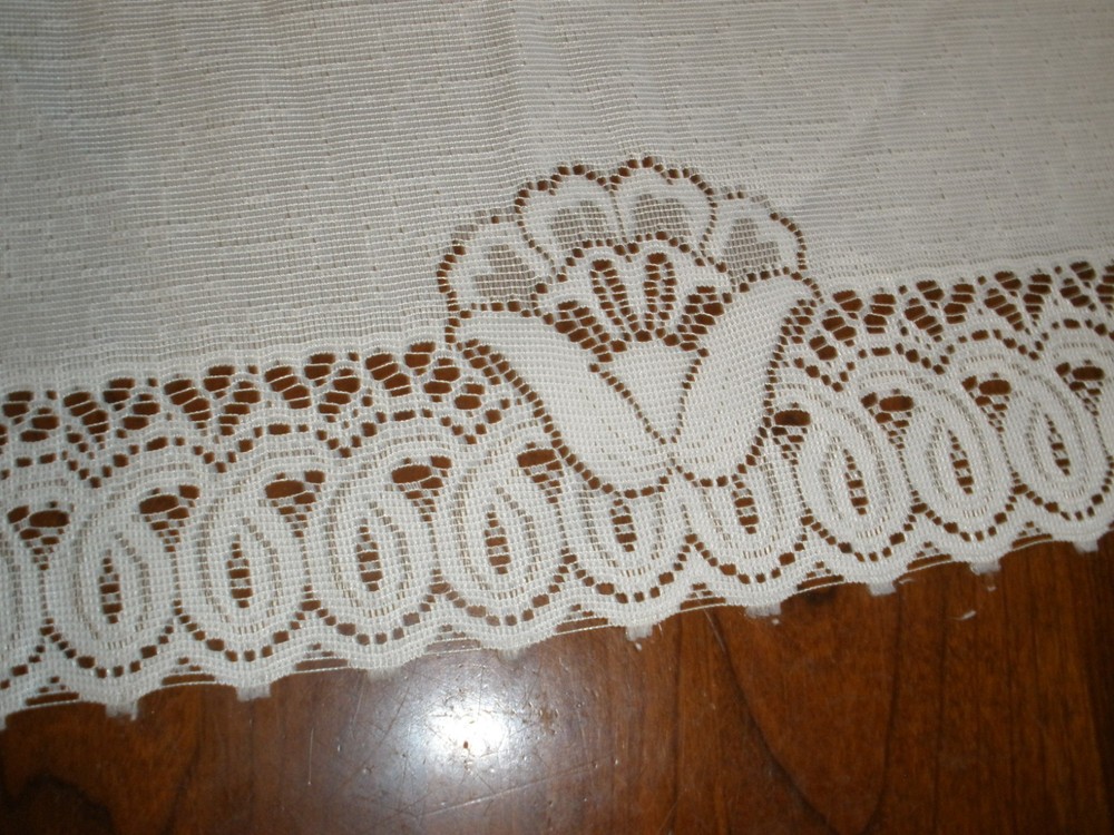 Off White Floral Table Runner 13"x34" (083)