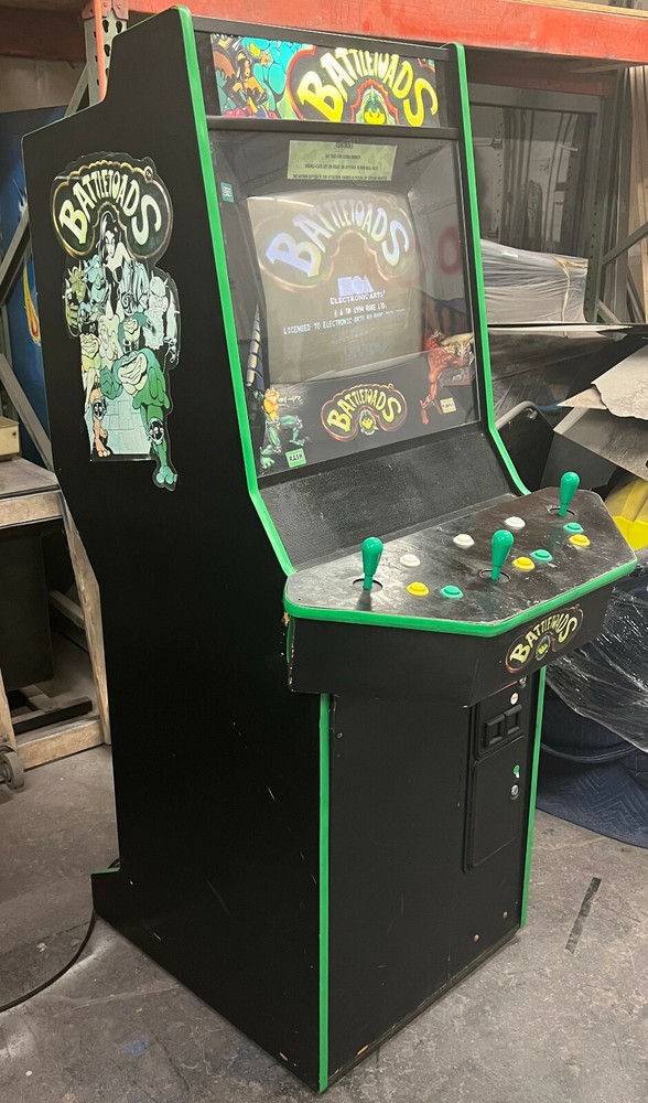 BATTLETOADS ARCADE MACHINE by RARE COIN GAMES INC 1994