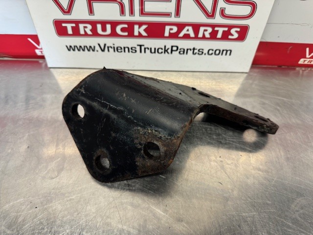 PETERBILT A11-6082R BRACKET-SUPPORT ENGINE FRONT RH