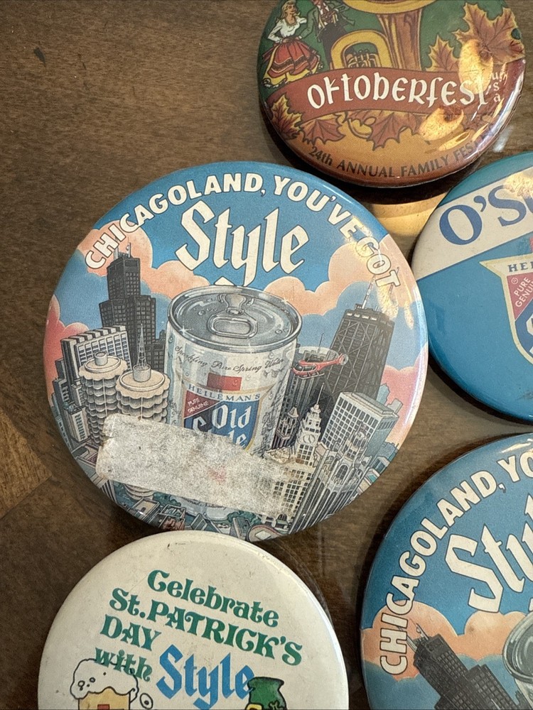 heilemans old style beer Button Lot