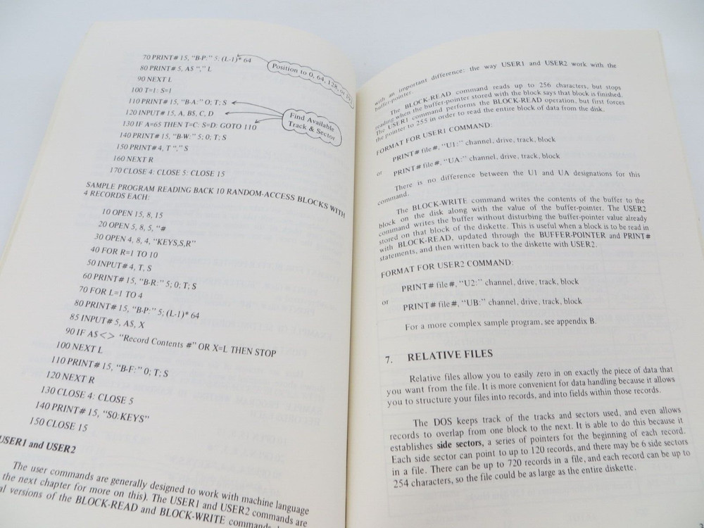 VIC-1541 SINGLE DRIVE FLOPPY DISK USER'S MANUAL - vintage computer book