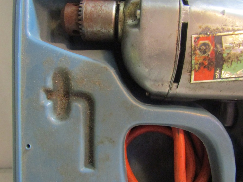 Black & Decker Drill 3/8 INCH Working Looks Rough