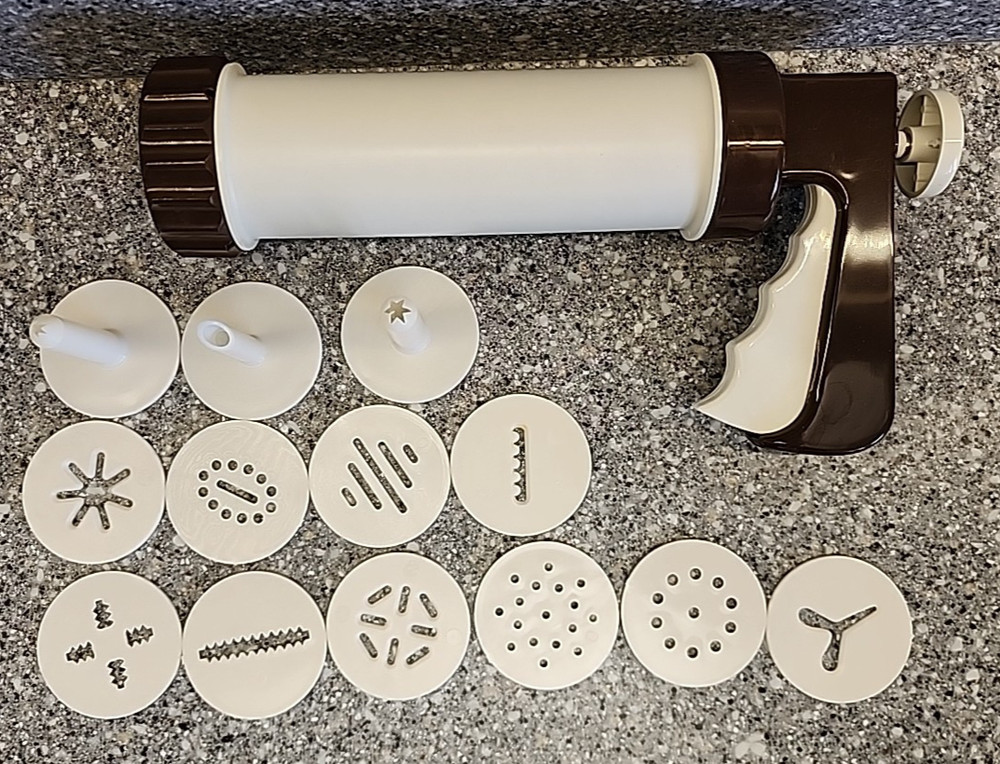 Leifheit Biscuit & Cookie Maker Press Complete