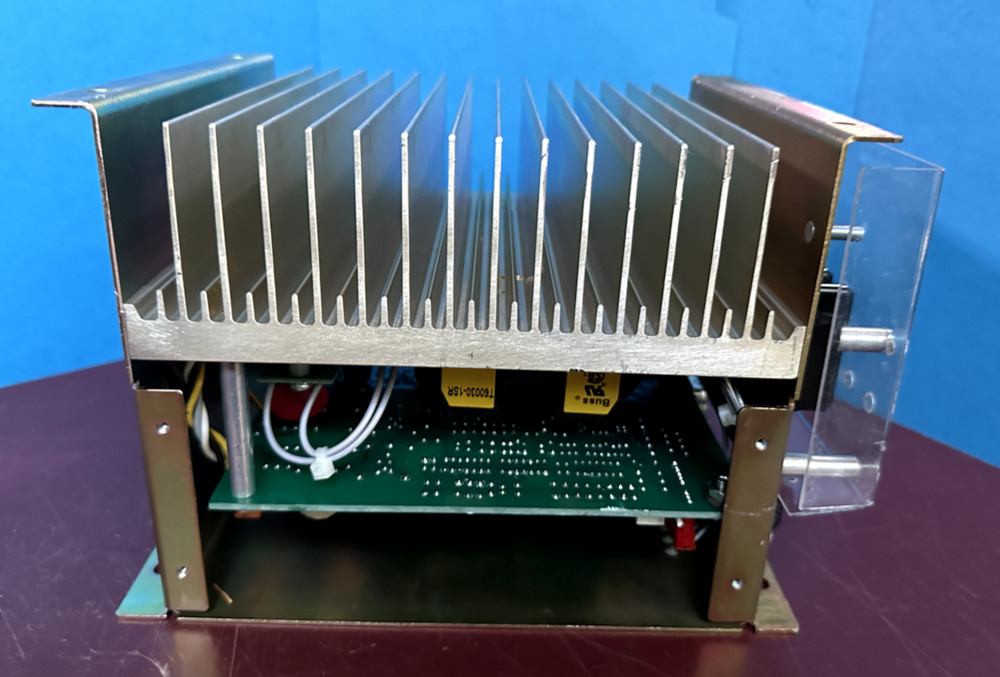 AS IS UNTESTED APPLIED MATERIALS HTR DRIVER 1 PHASE 208VAC 30A P1164A 0190-35875