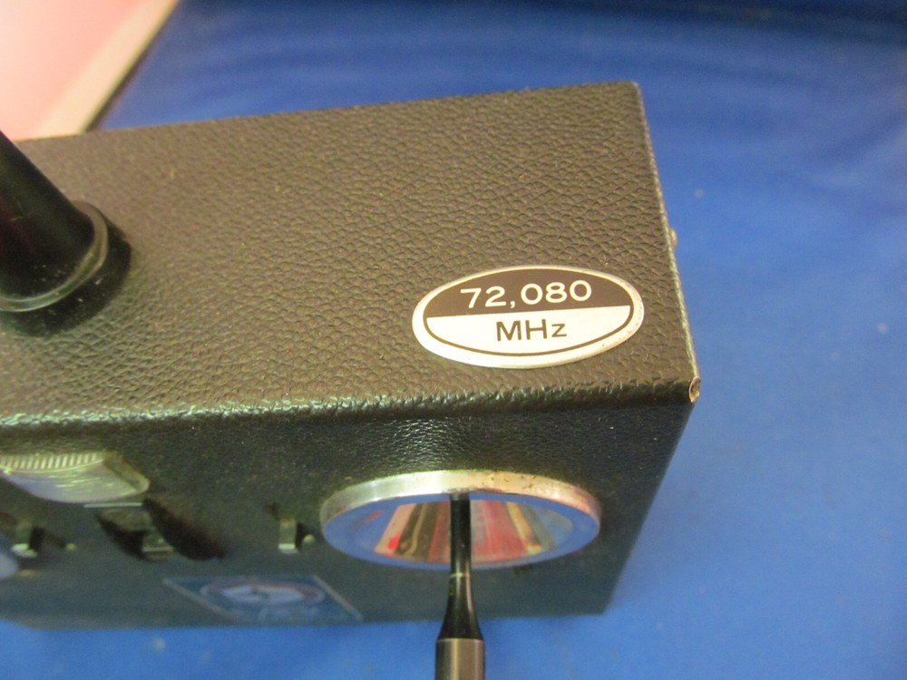VINTAGE MRC MARK V 72.080MHz TRANSMITTER