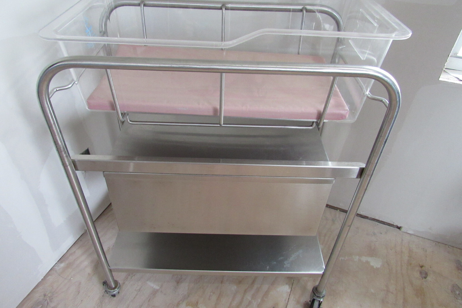 Blickman Stainless Steel Hospital Infant Bassinet w/ Acrylic Basket & Mattress
