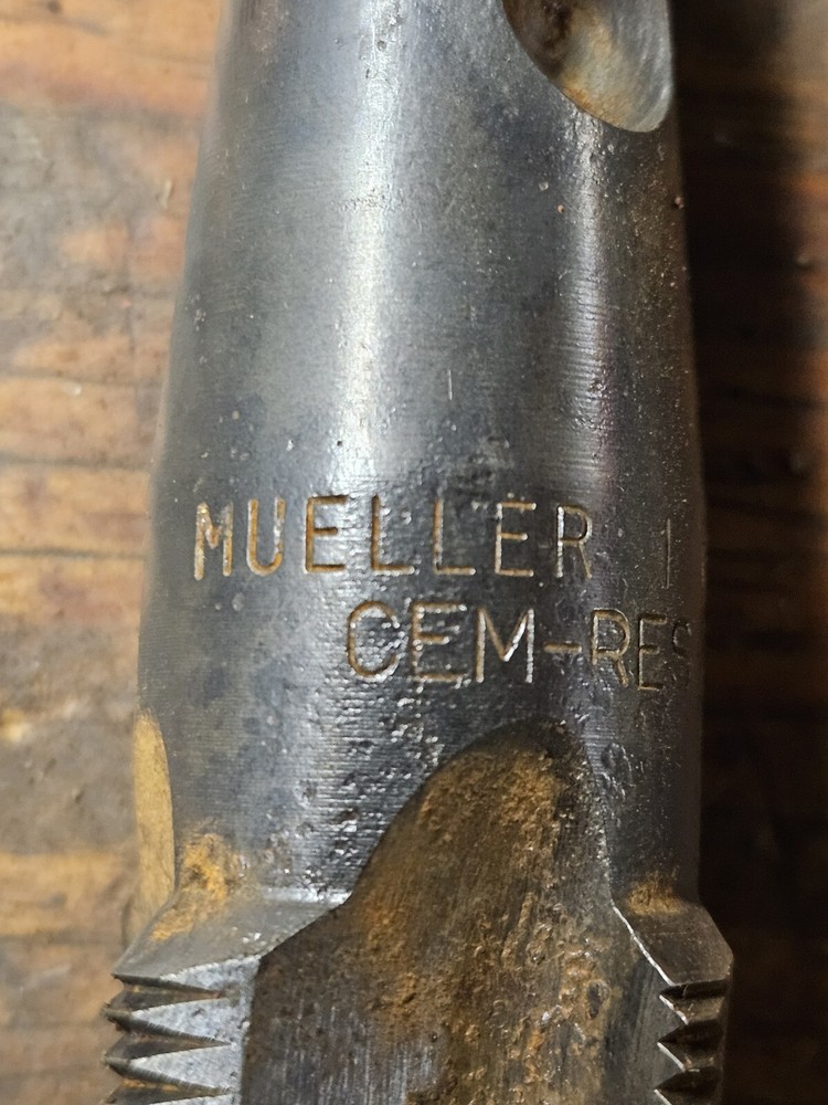 MUELLER TAPPING MACHINE 1" CC BIT 37303