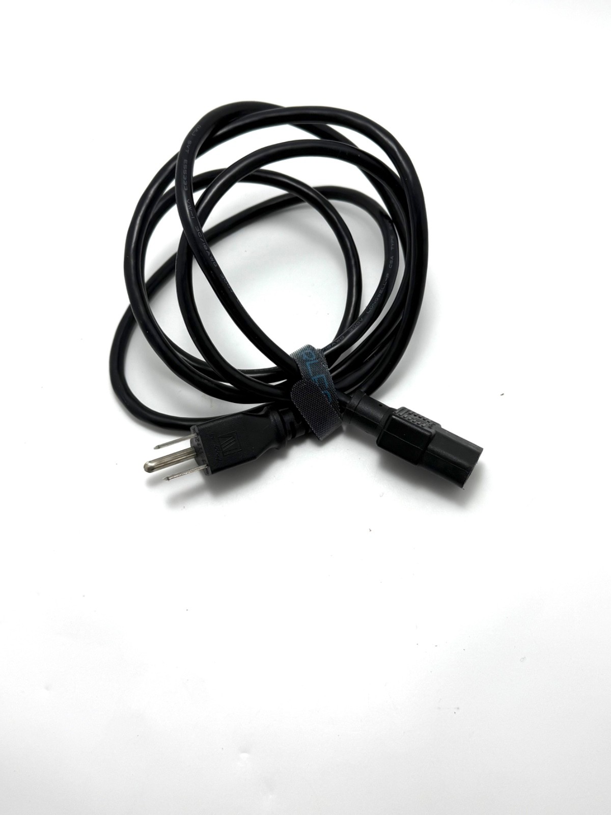 Yamaha EMX212S 12-Channel Stereo PA Powered Mixer Digital Effects 300-Watt 120V